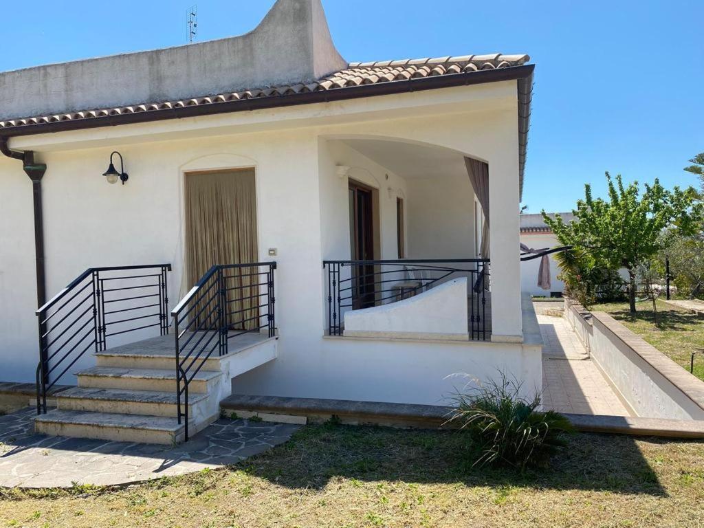 Casa Vacanze Rinaldi Mattinata Exterior foto
